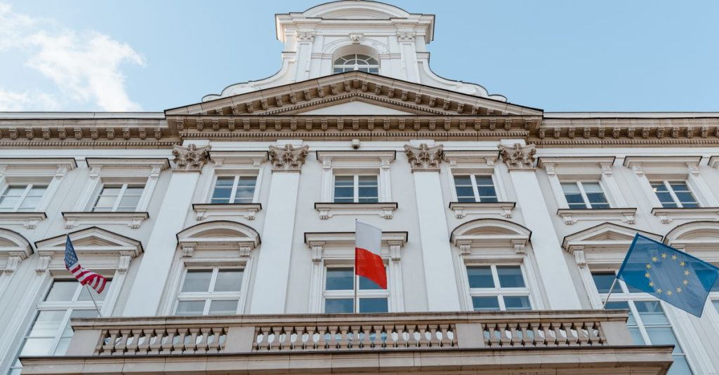 retrouvez les informations sur l’ambassade de france en malaisie : services consulaires, coordonnées, horaires et démarches pour les français et les visiteurs.