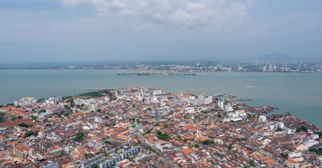 Détroit de Malacca : carte, pays riverains et enjeux
