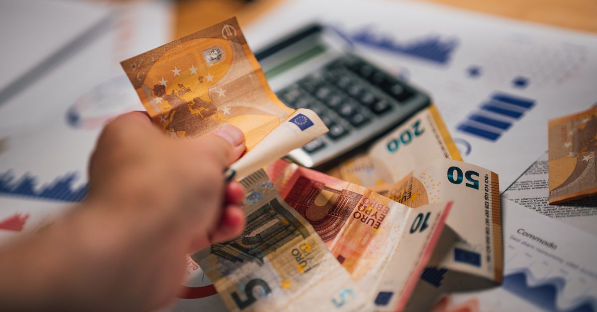Hidden banking fees in Malaysia: key points to check before signing