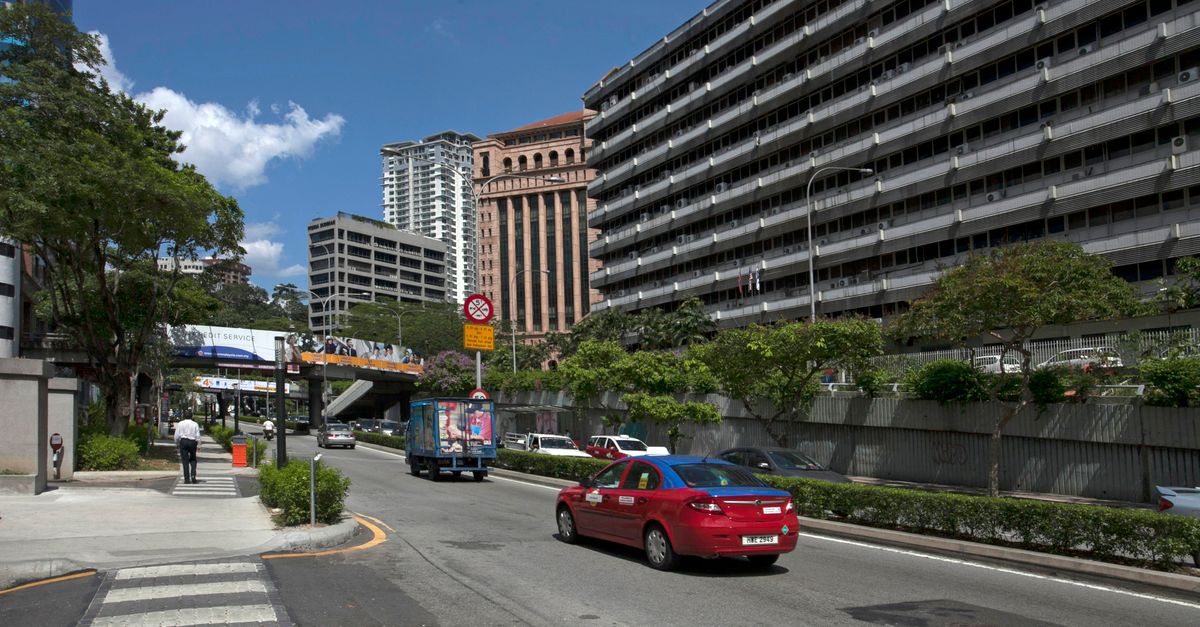 Malaysia-specific road rules: Panels and lesser-known regulations to know