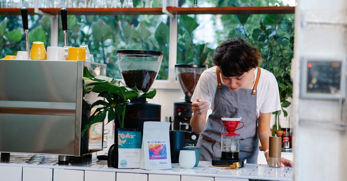 Explore the specialty coffee market in Malaysia: trends, key players, and opportunities for coffee enthusiasts and professionals alike.