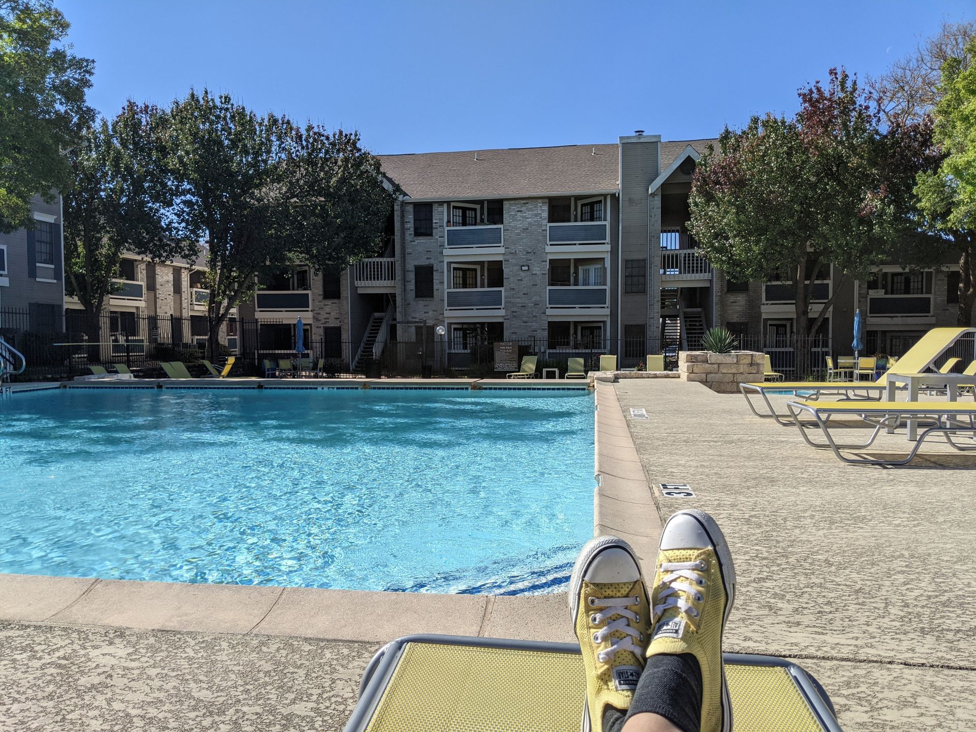 Piscine de résidence