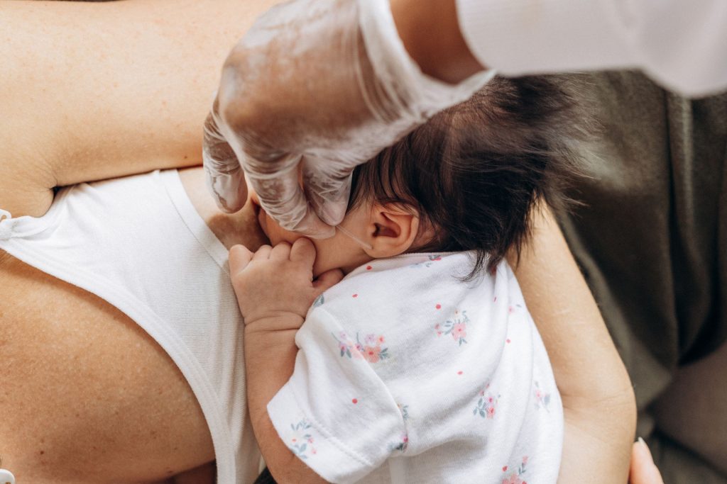 Allaitement et jeune maman en Malaisie : comprendre les droits, lieux et accompagnement disponibles