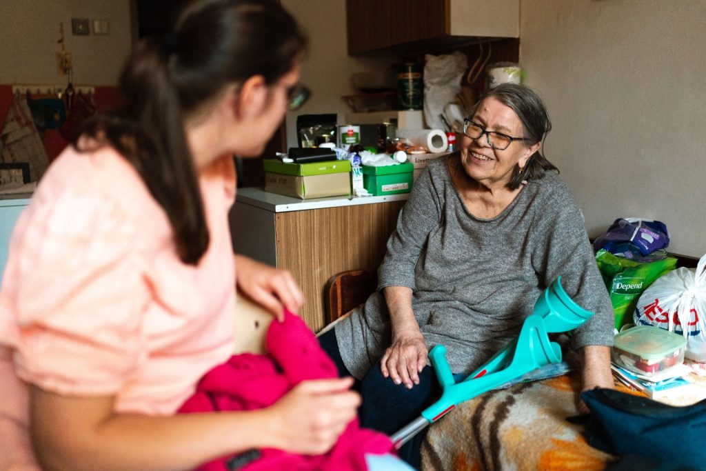 Assurance dépendance et soins de longue durée pour seniors en Malaisie : ce qu’il faut savoir