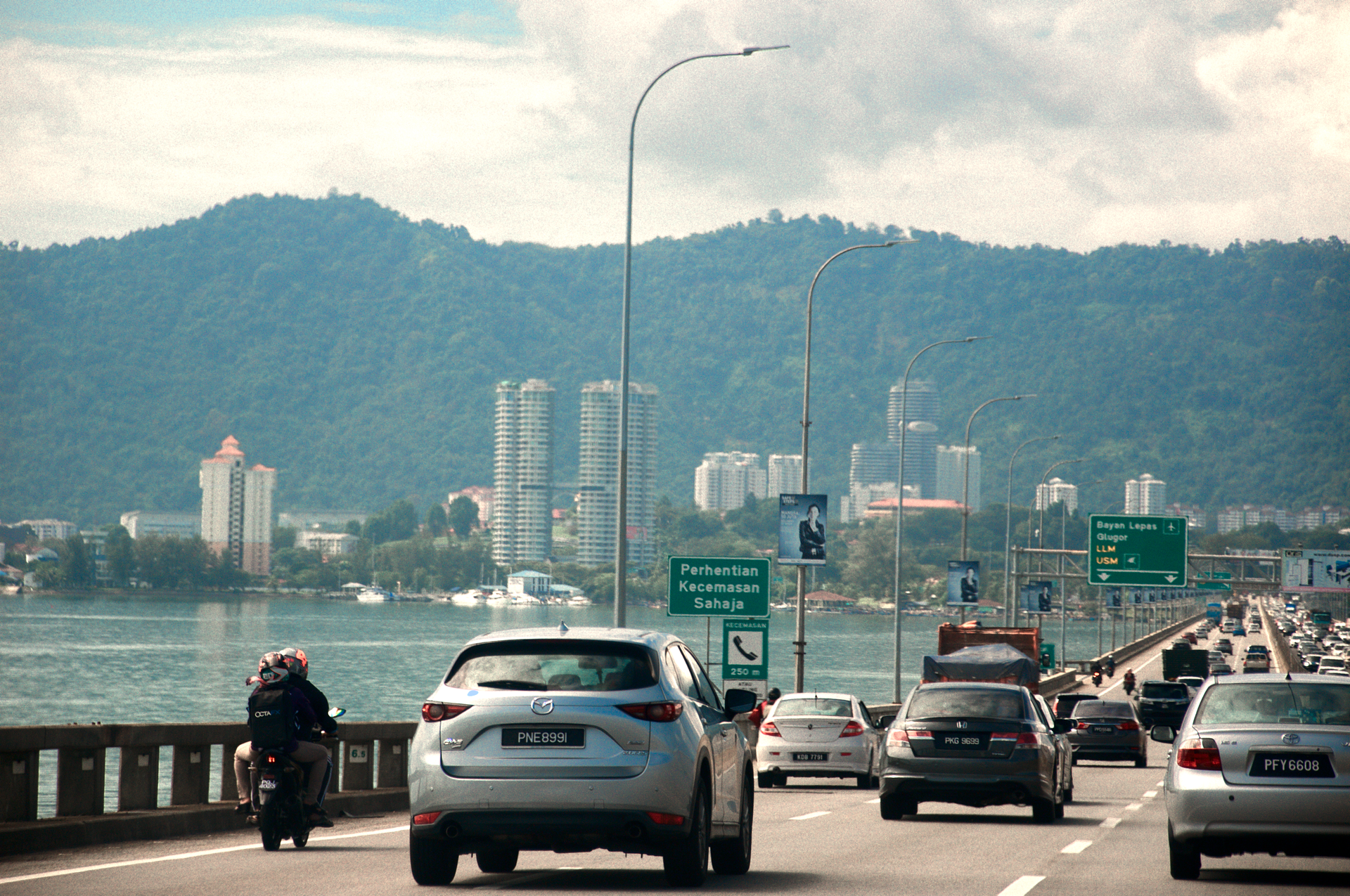 Permis de conduire international et véhicule en Malaisie