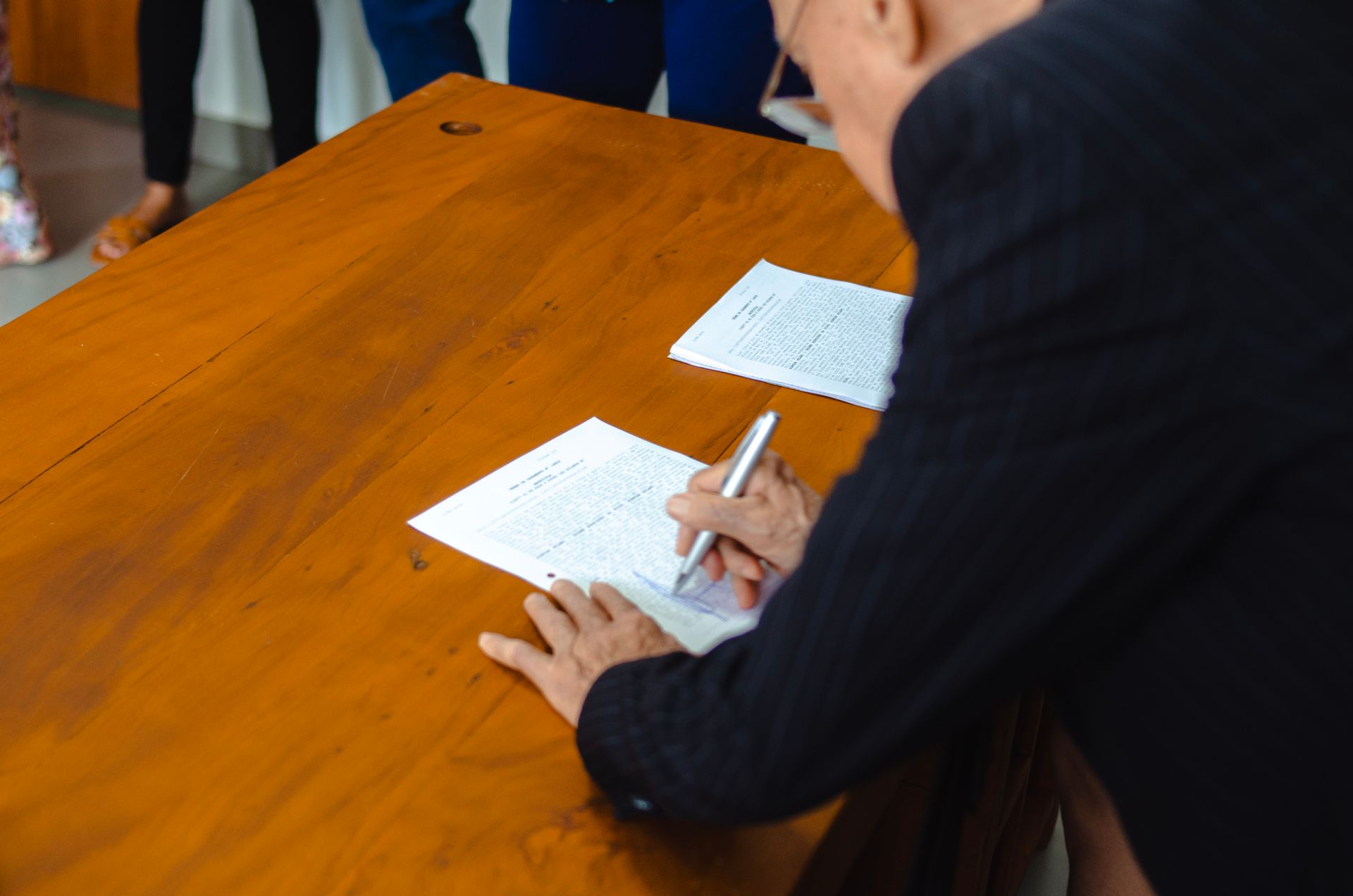 Signature d'un contrat de travail à Kuala Lumpur