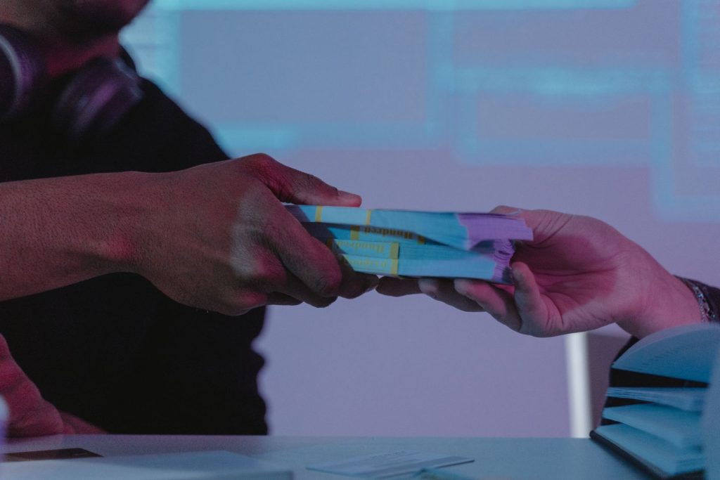 Frais bancaires cachés en malaisie : les points clés à vérifier avant de signer